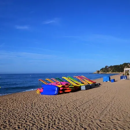 Centro De Lloret 8 People Λορέτ Ντε Μαρ