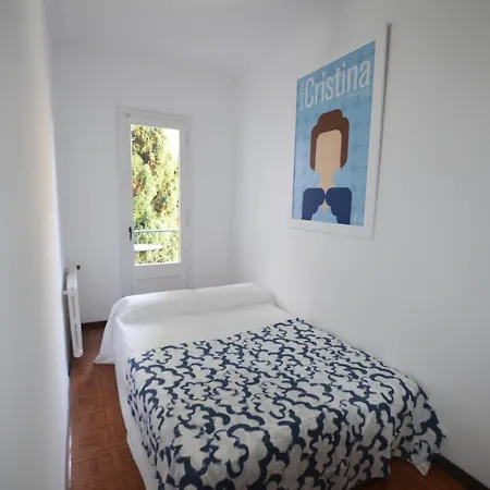 Centro De Lloret 8 People Apartment *