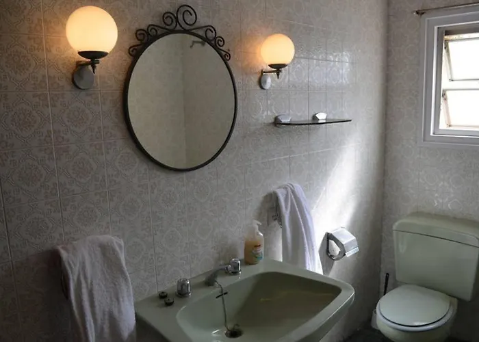 Centro De Lloret 8 People